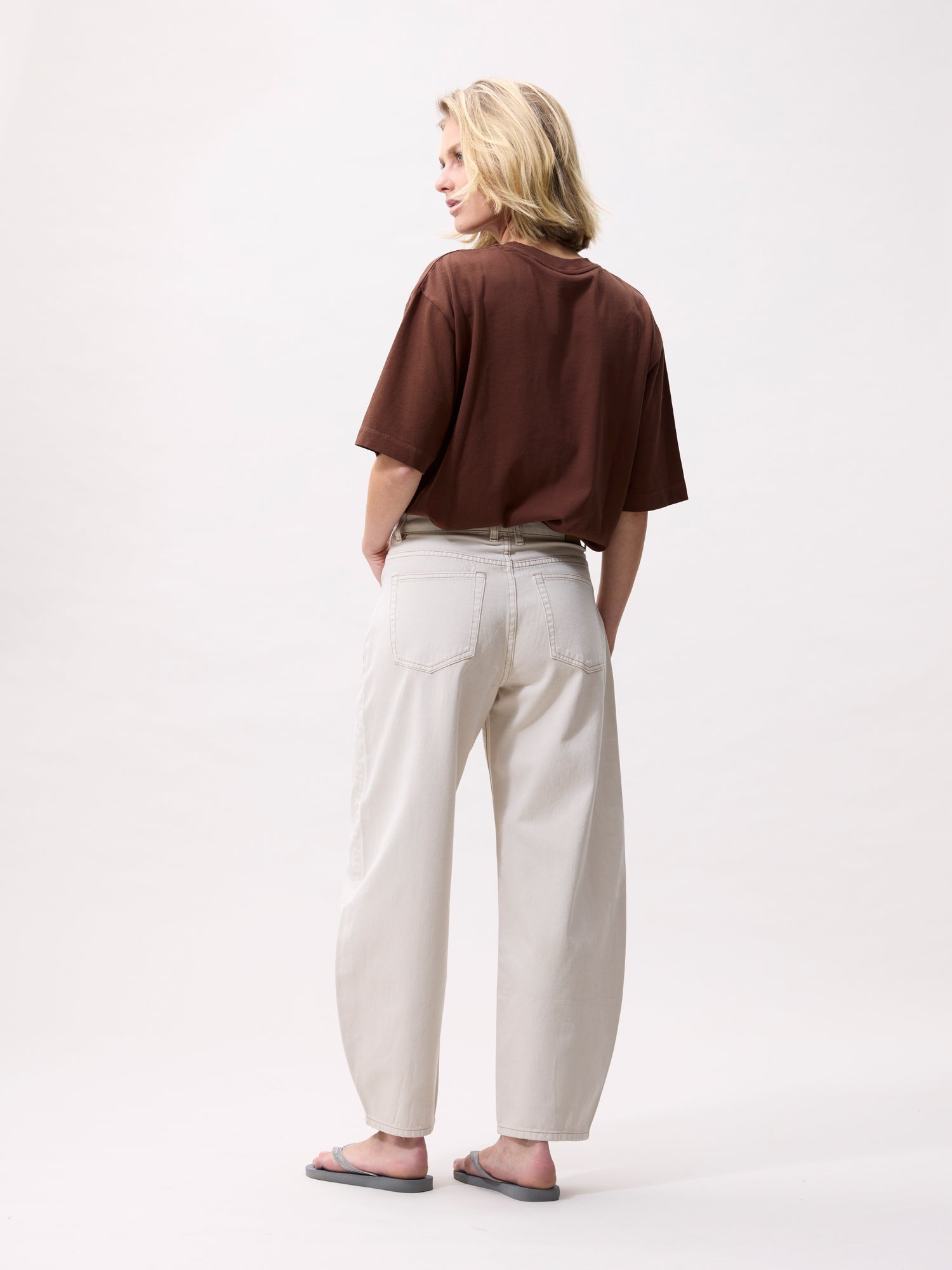 Catwalk Junkie Cropped Barrel Jeans