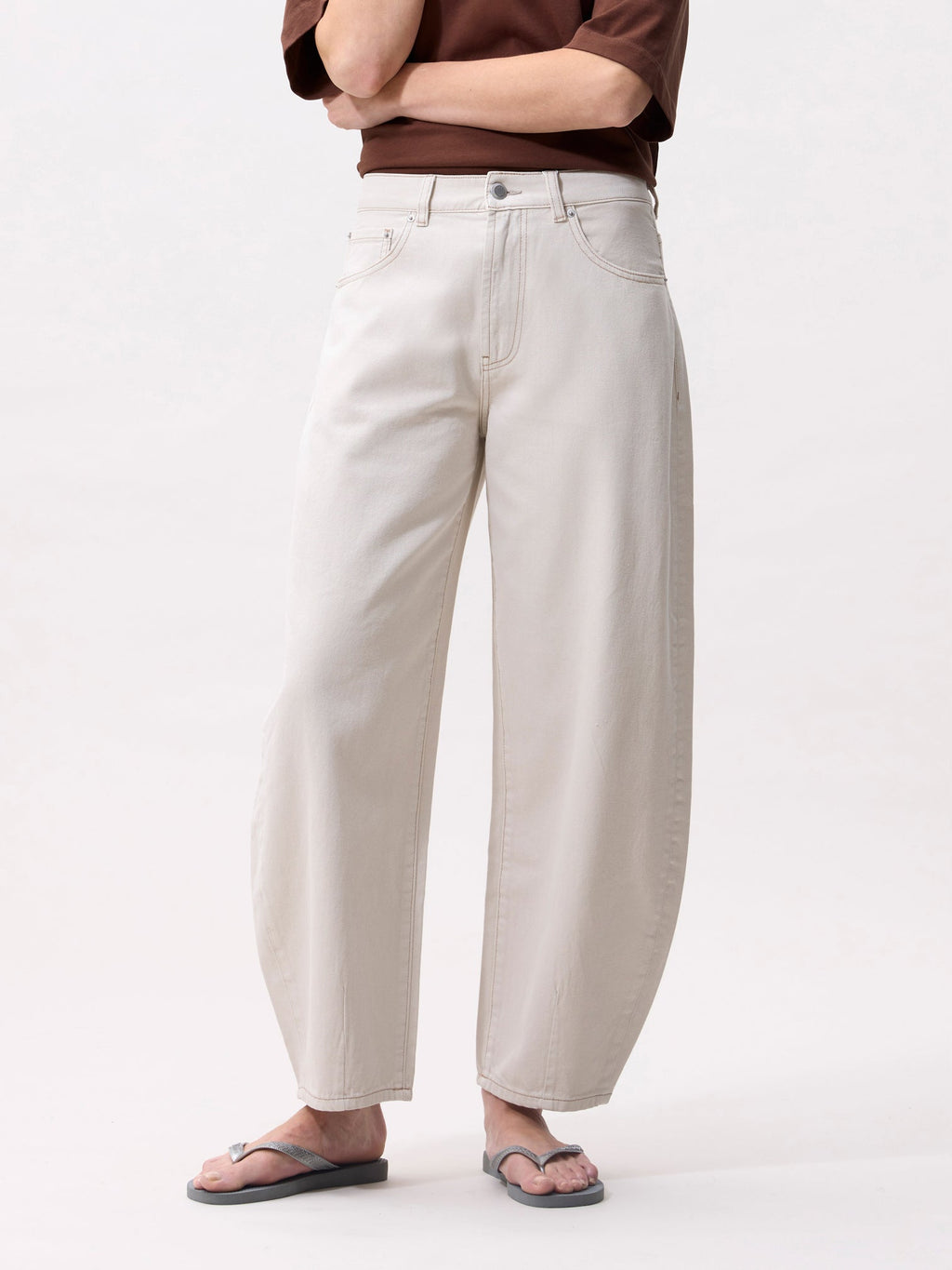 Catwalk Junkie Cropped Barrel Jeans